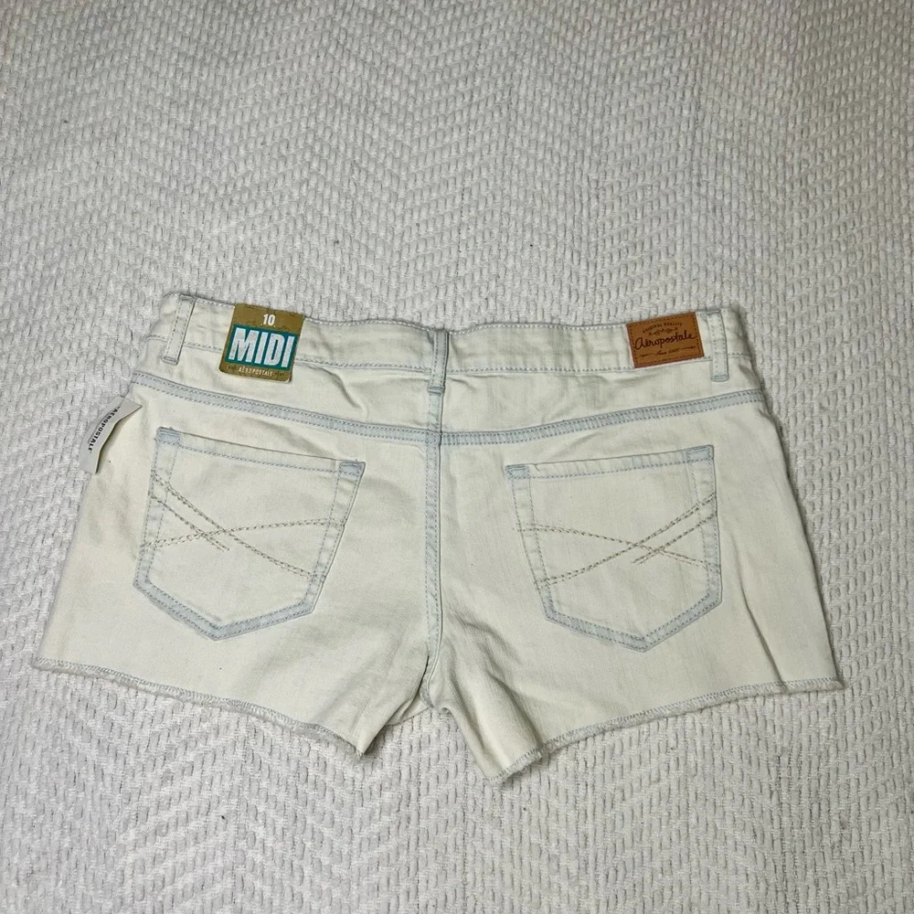 🖤New Aeropostale Light Wash Embroider Denim Shorts🖤 - Picture 11 of 11